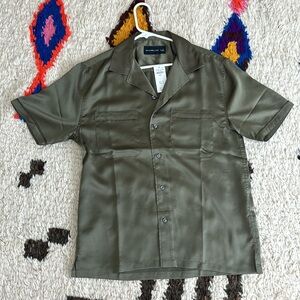 Silky, olive green button up, short sleeves